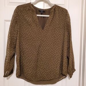 J. Crew Silk Blend Clip Dot Swiss Dot V-Neck Popover Top sz 6 Rounded Hem
